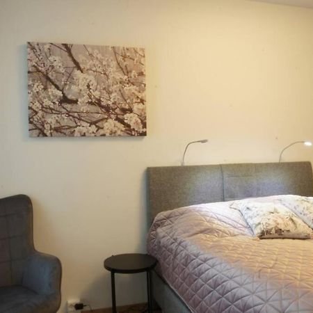 Apartamento Keskustan Kaksio 45 M2 Autopaikalla, Rautatienkatu 19, 9 Krs Oulu Exterior foto