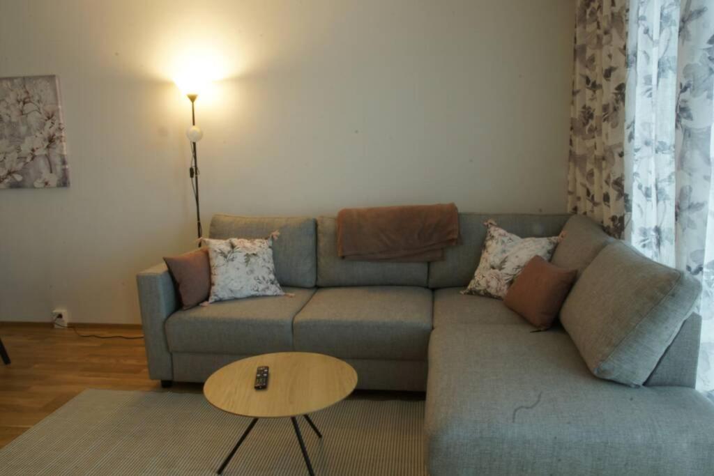 Apartamento Keskustan Kaksio 45 M2 Autopaikalla, Rautatienkatu 19, 9 Krs Oulu Exterior foto